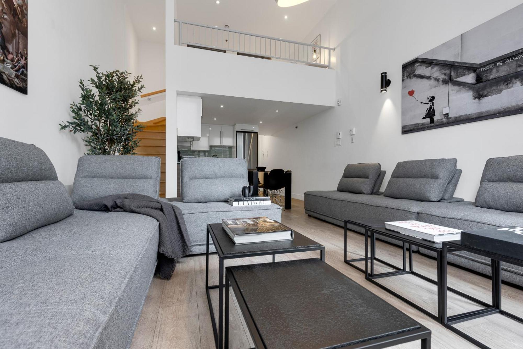 Liv Mtl Downtown Aparthotel มอนทรีอัล ภายนอก รูปภาพ