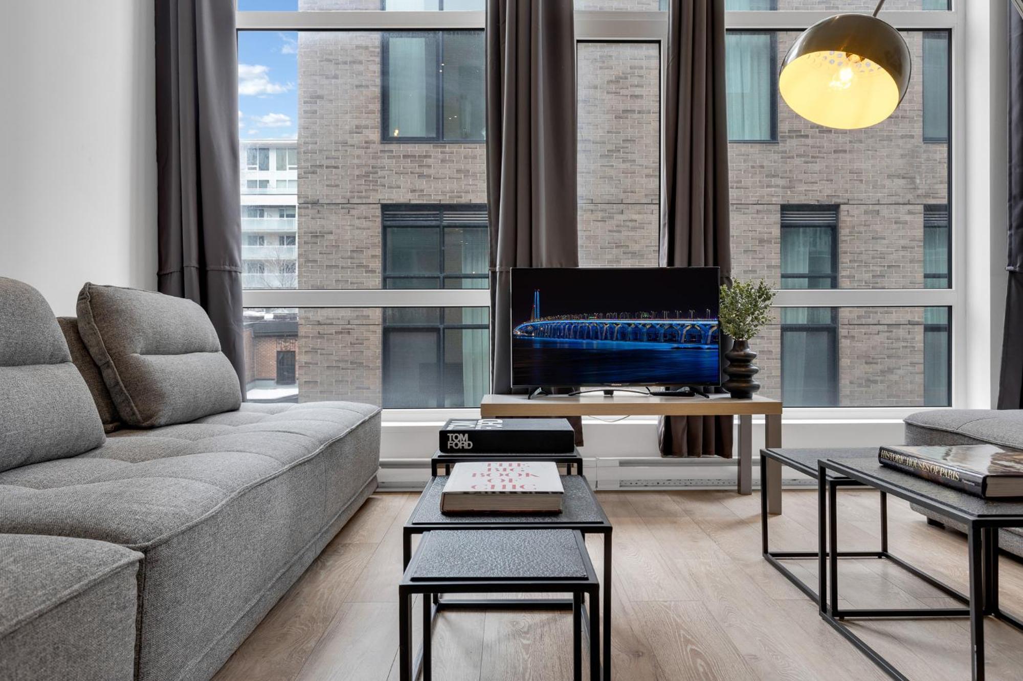 Liv Mtl Downtown Aparthotel มอนทรีอัล ภายนอก รูปภาพ