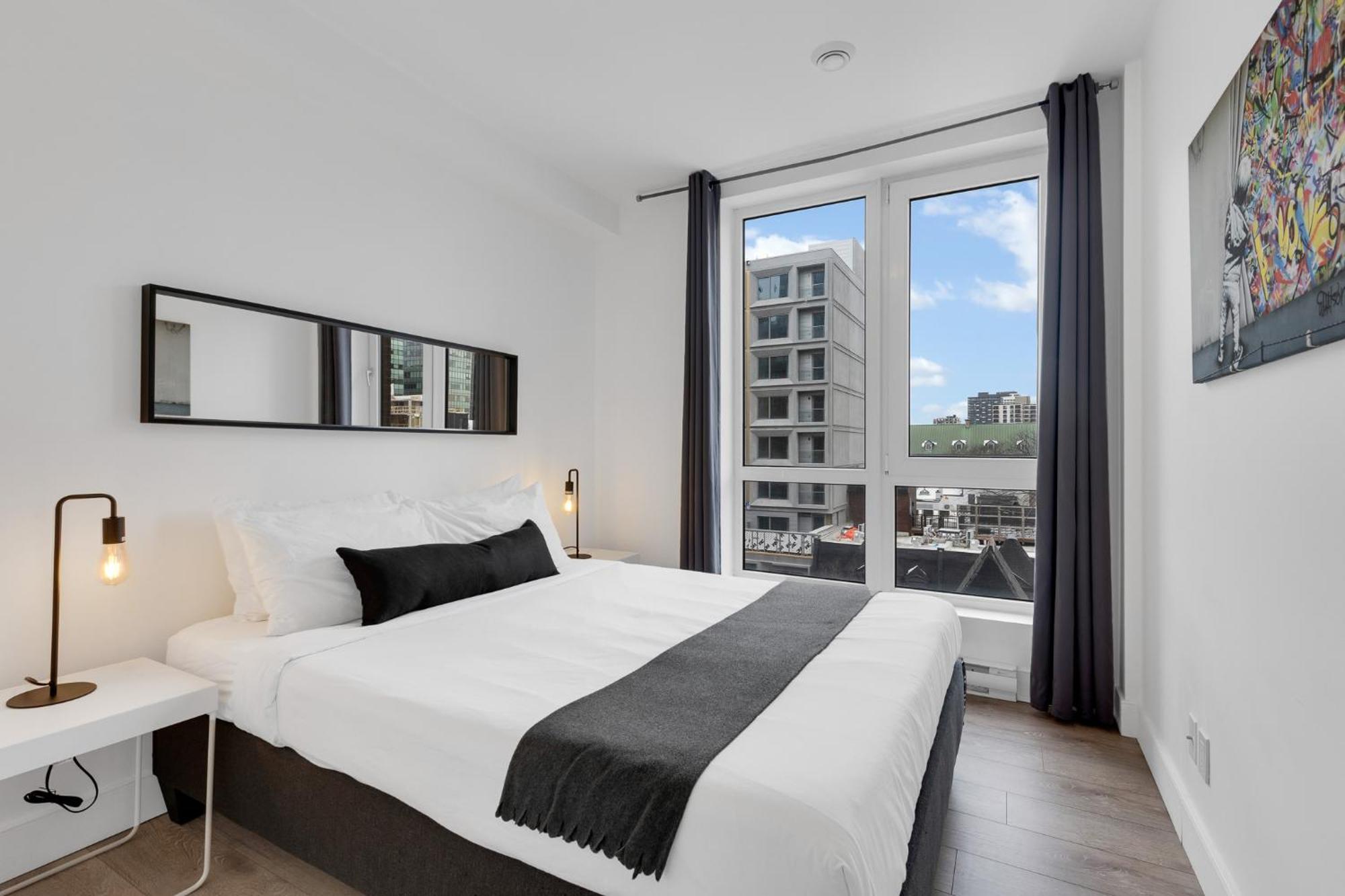 Liv Mtl Downtown Aparthotel มอนทรีอัล ภายนอก รูปภาพ