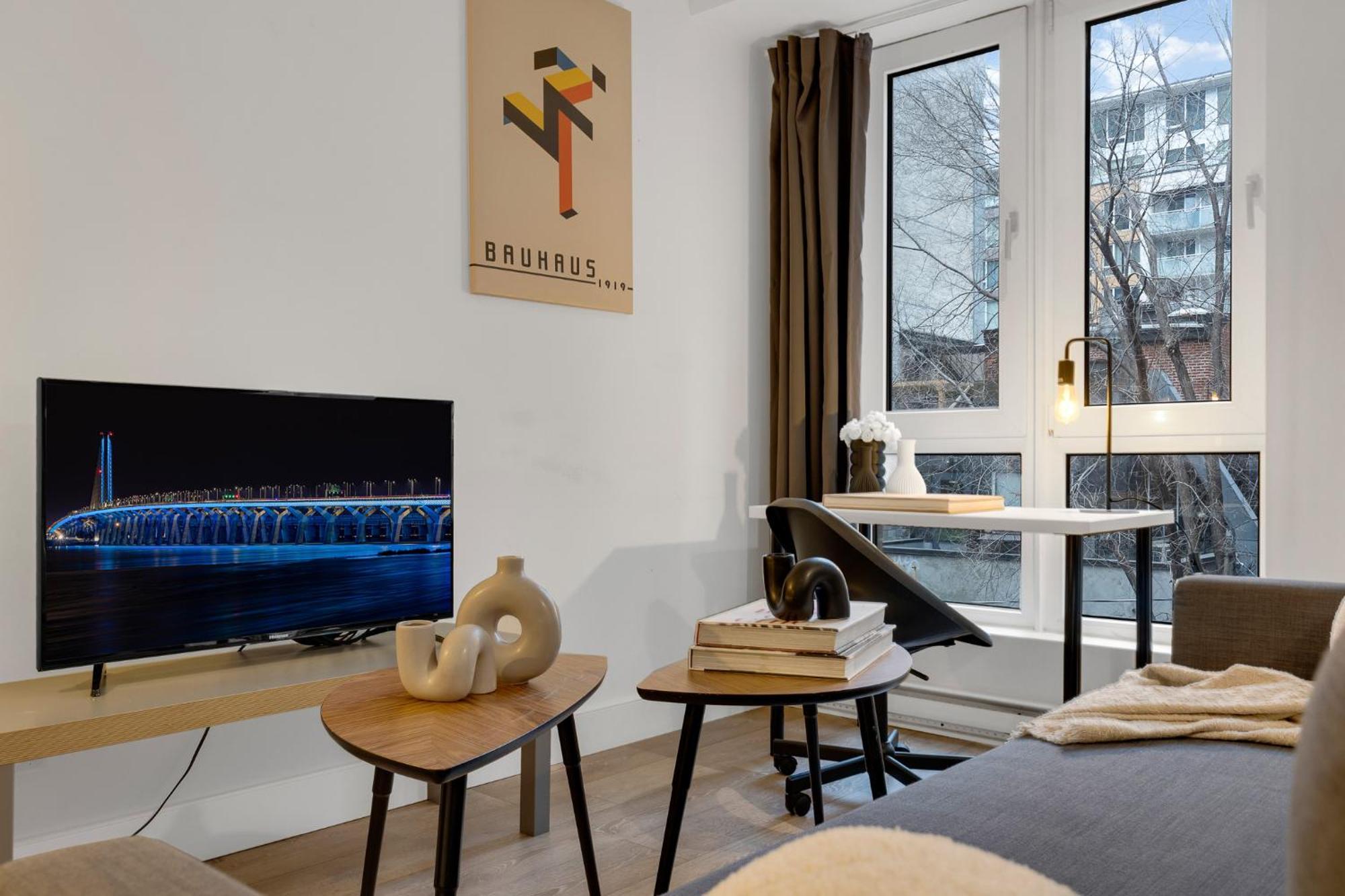 Liv Mtl Downtown Aparthotel มอนทรีอัล ภายนอก รูปภาพ